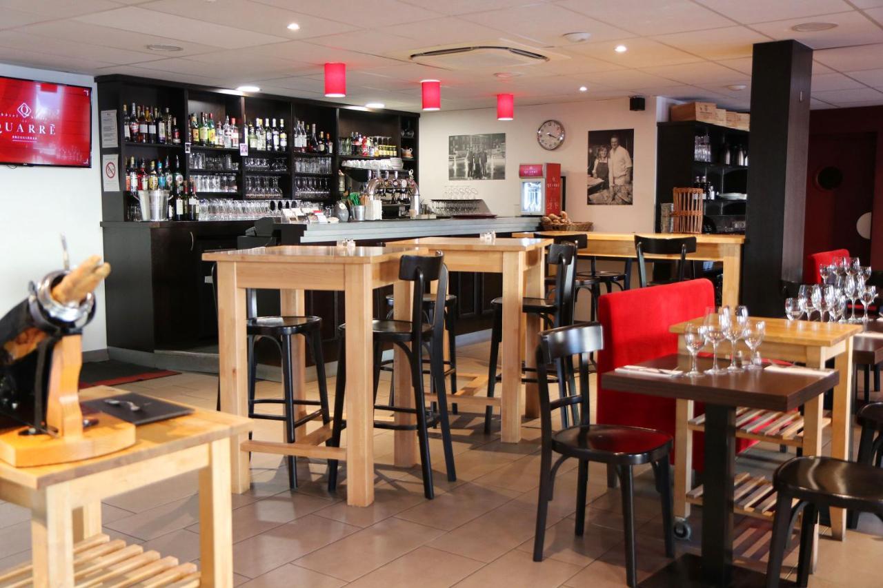 Le Quarré Hôtel Bistrot Bruguieres Esterno foto